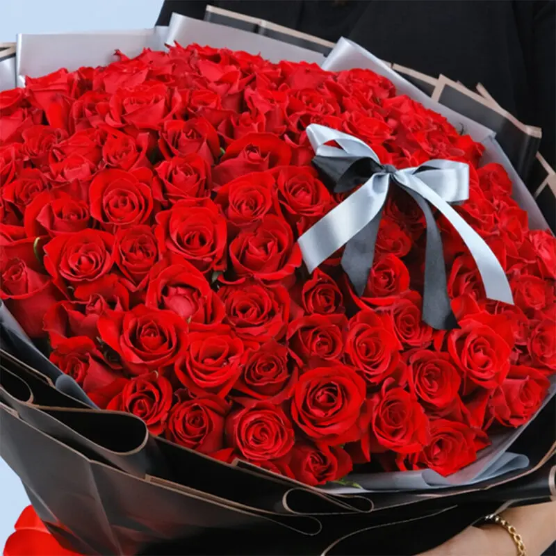 100 Day Roses 100 Roses Bouquet - Red | Free Same Day Delivery across UAE