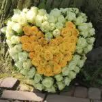 Yellow & White Wreath 1 heart_shape_yellow_and_white_flowers.png