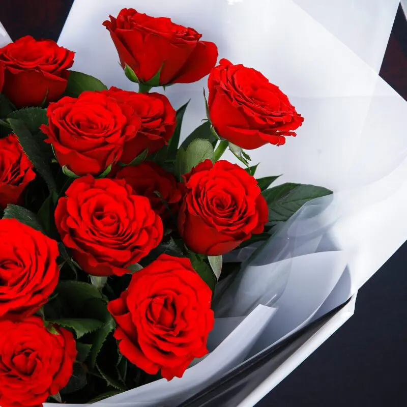 Lovely Red (2) Lovely Red bouquet by Black Tulip Flowers