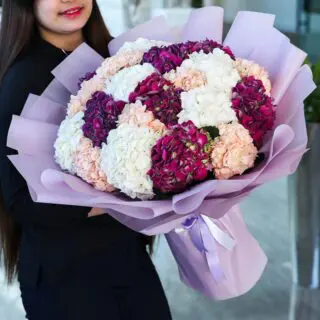 Mixed Hydrangea bouquet