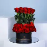 Signature Red Elegance Rose Box 1 01