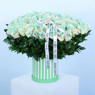 Elegant Tinted Rose Box