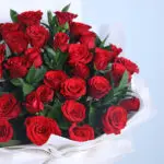 03 - Lush Red Roses Bouquet