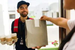 couple ordering food for each other