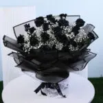 black-rose-bouquet