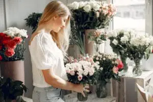 How to Send Flowers Online in Dubai