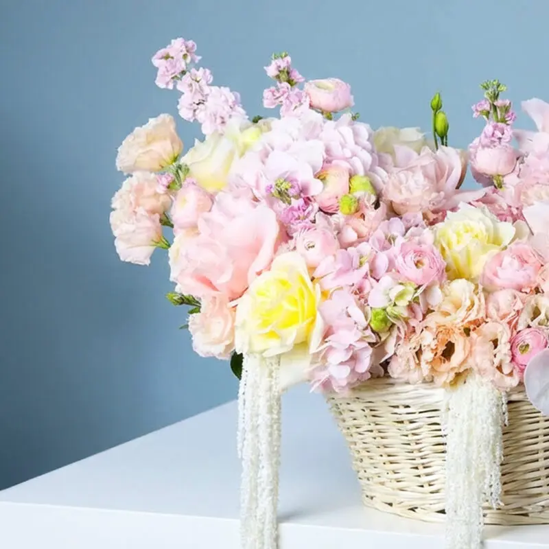 luxury-pastel-rose-hydrangea-basket-25_02 luxury pastel rose hydrangea basket 25 02