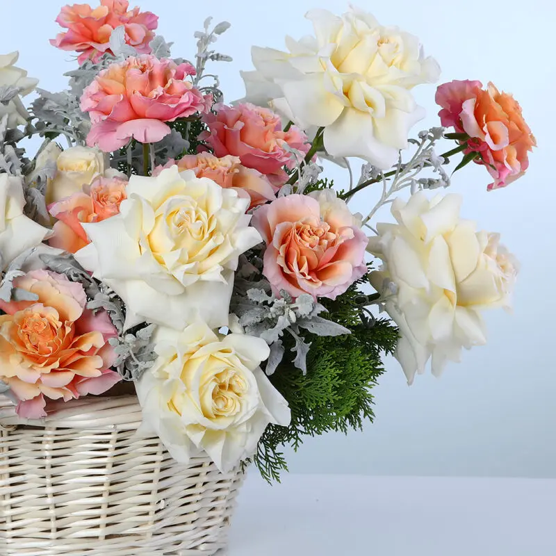 white-orange-roses-basket-with-lindt_02 white orange roses basket with lindt 02