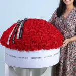Iconic Red – Valentine Rose Box 1 400-red-roses-box