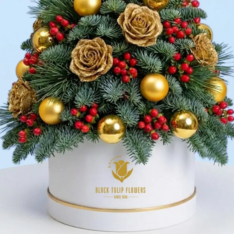 golden-rose-berry-christmas-tabletop-tree_02 golden rose berry christmas tabletop tree 02