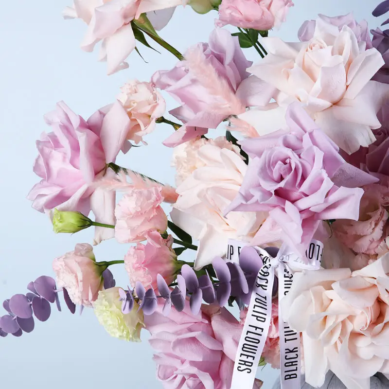 pink-purple-roses-lisianthus-vase-03 pink purple roses lisianthus vase 03