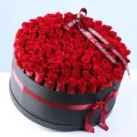 Grand Romance – 100 Red Roses 2 100-red-roses-valentine-grand-box_02