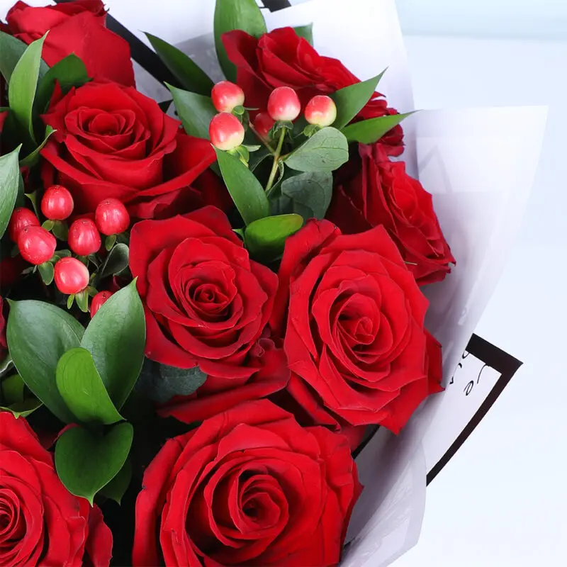 12-red-roses-ruscus-hypericum-bouquet_04 12 red roses ruscus hypericum bouquet 04