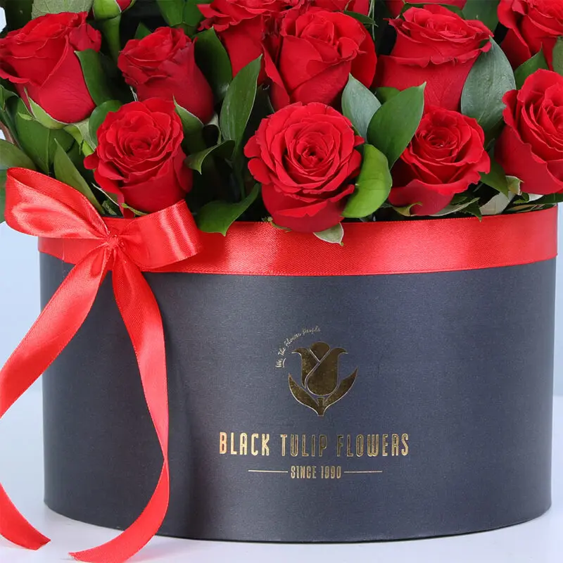 25-red-roses-ruscus-premium-box_05 25 red roses ruscus premium box 05