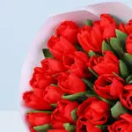 30 Red Tulips Romance Bouquet 4 30-red-tulips-valentines-day-bouquet_04