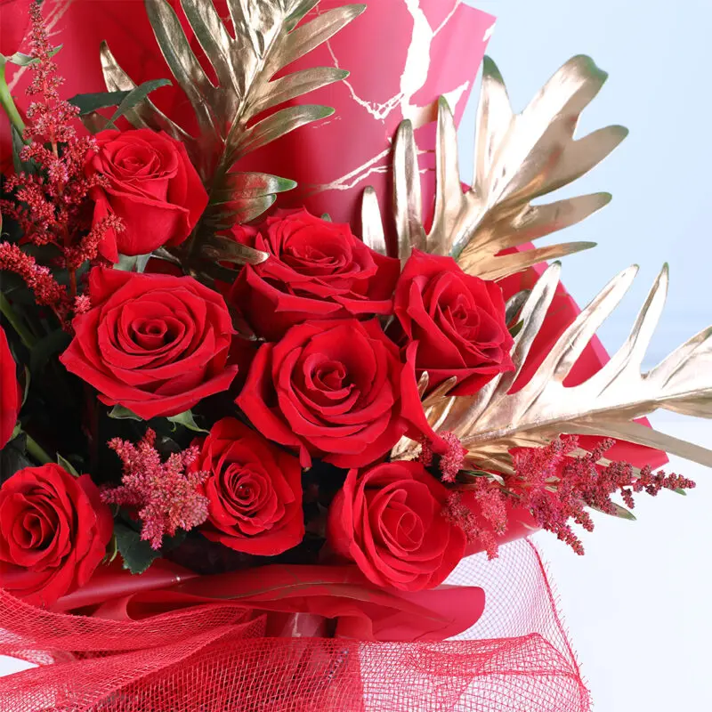 Golden Romance Red Roses 03