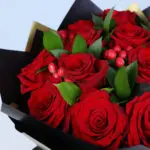Red Love Rose Bouquet 5 classic-red-flowers-bouquet_05
