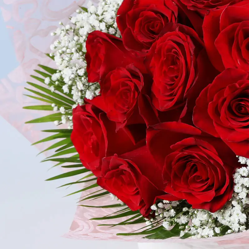 love-red-roses-ferrero-rocher_05 love red roses ferrero rocher 05