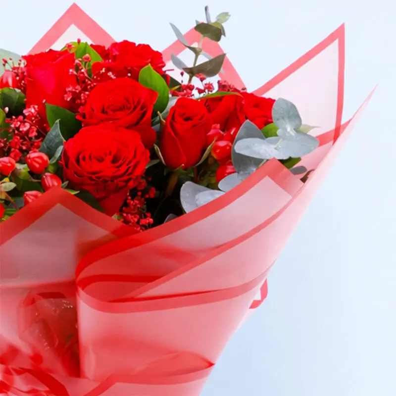 red rose eucalyptus hypericum bouquet 02