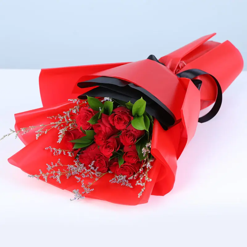 red-roses-bouquet-red-black-wrap_02 red roses bouquet red black wrap 02