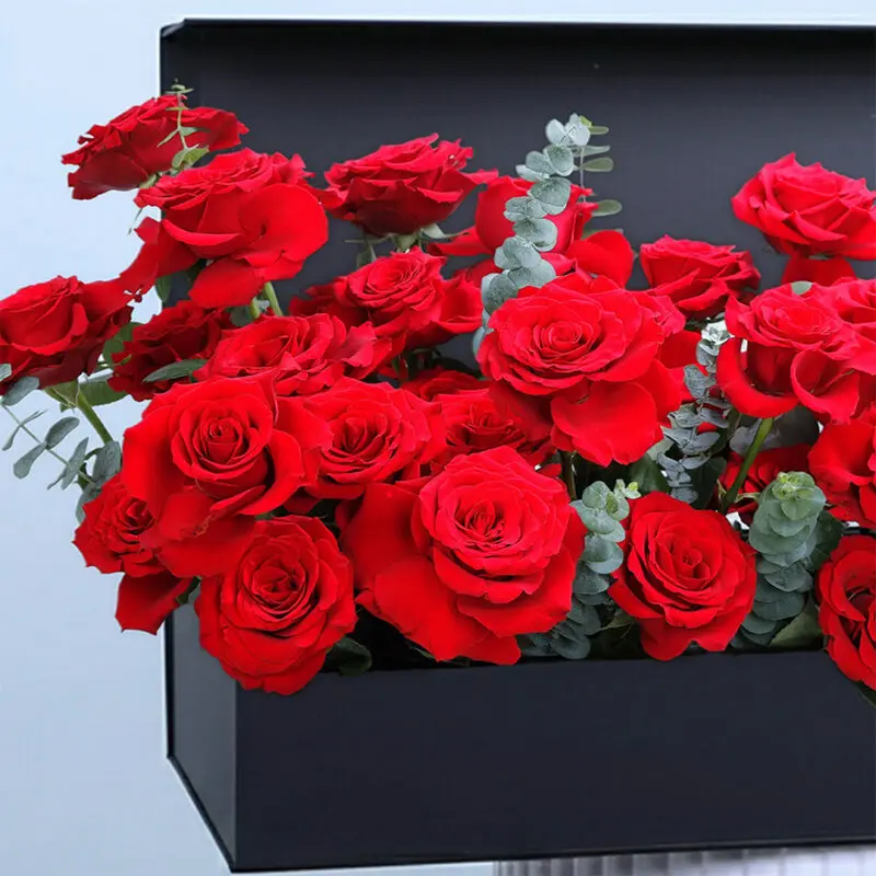 red roses executive box arrangement 04