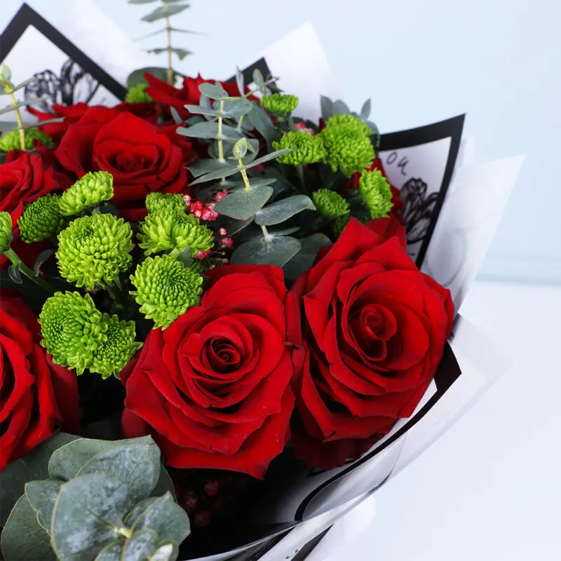 red roses green chrysanthemum eucalyptus bouquet 04