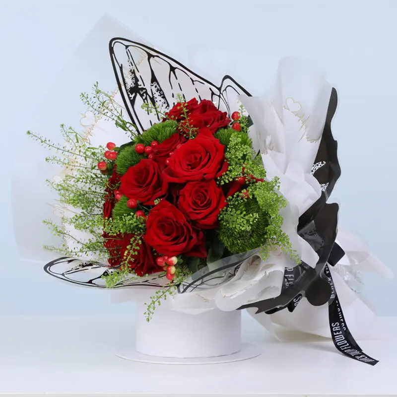 red-roses-signature-bouquet_03 red roses signature bouquet 03