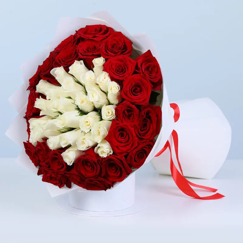 red-white-rose-bouquet_02 red white rose bouquet 02