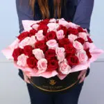 Sweet Romance Roses Box 2 valentine-30-red-pink-roses-hat-box_02