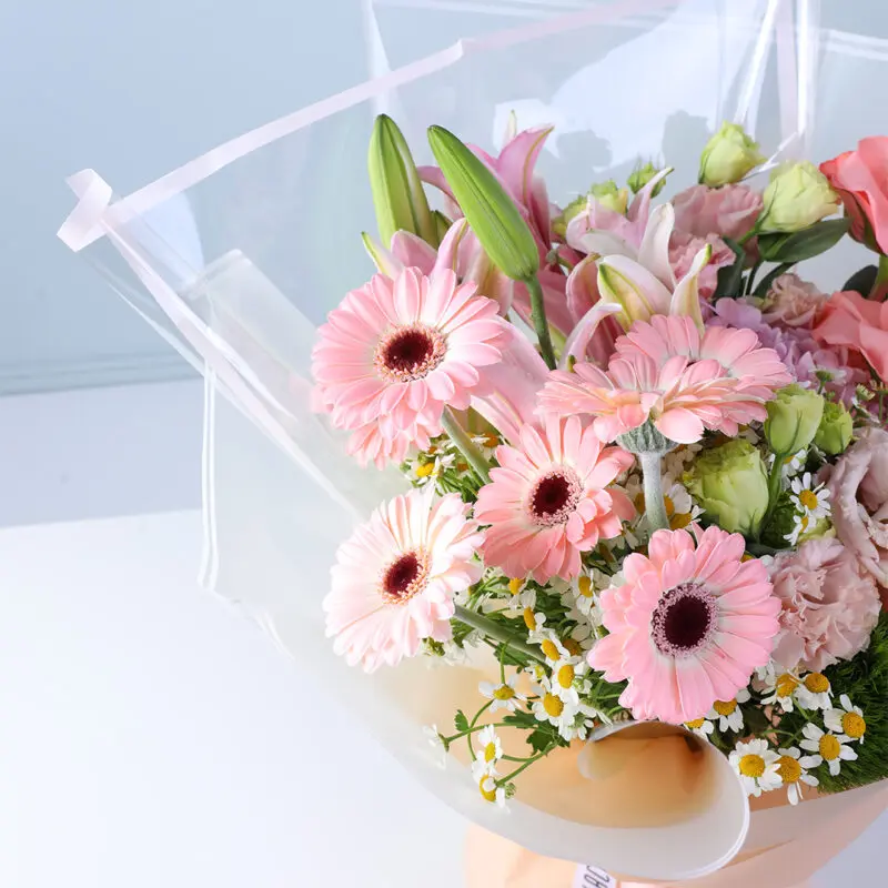 pink-gerbera-roses-lily-mixed-bouquet-lindor_04 pink gerbera roses lily mixed bouquet lindor 04