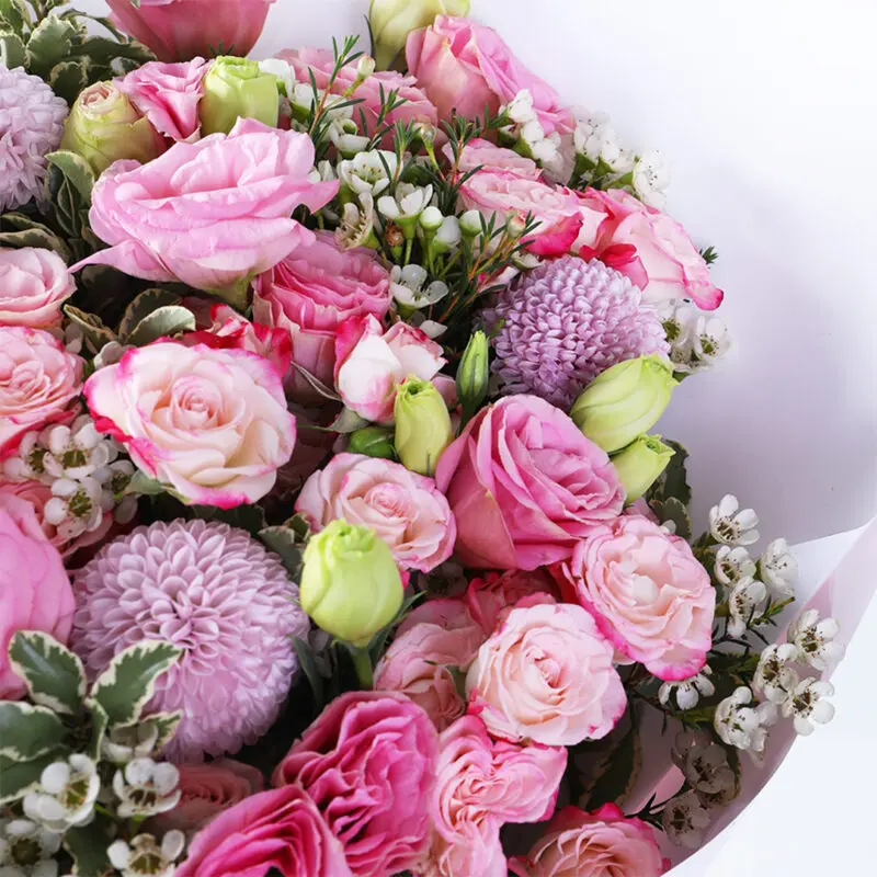pink lisianthus baby rose bouquet lindt 05