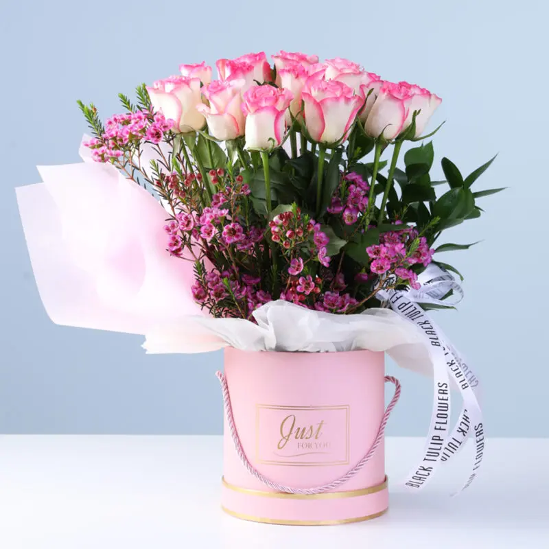 pink roses luxury floral box 02