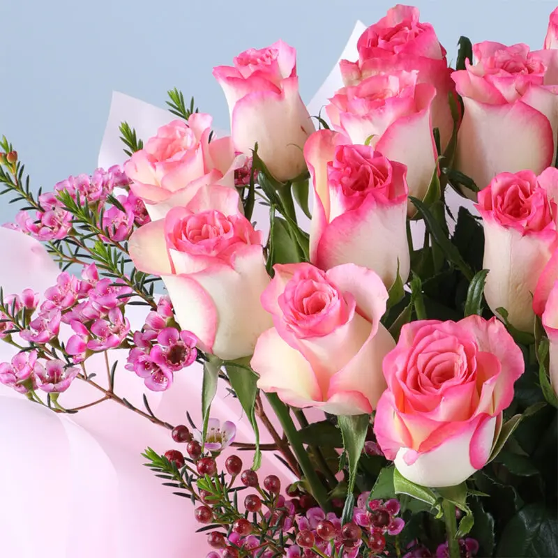 pink roses luxury floral box 05