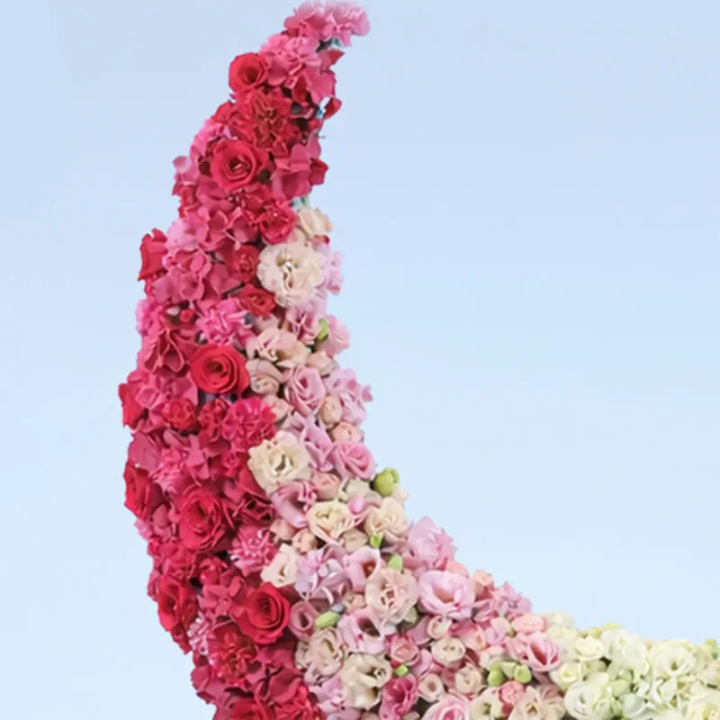 pink-white-rose-crescent-floral-arrangement_03 pink white rose crescent floral arrangement 03