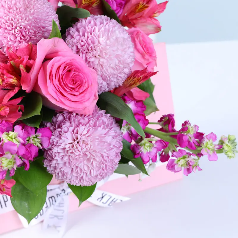 pink-blooms-mini-flower-box_03 pink blooms mini flower box 03