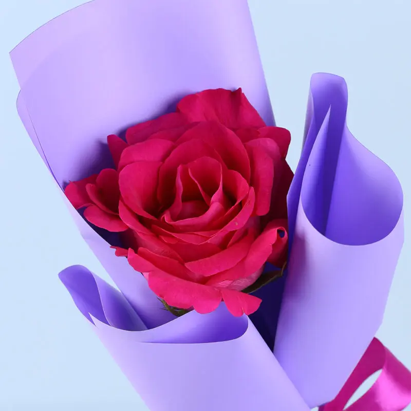 single dark pink rose bouquet 03