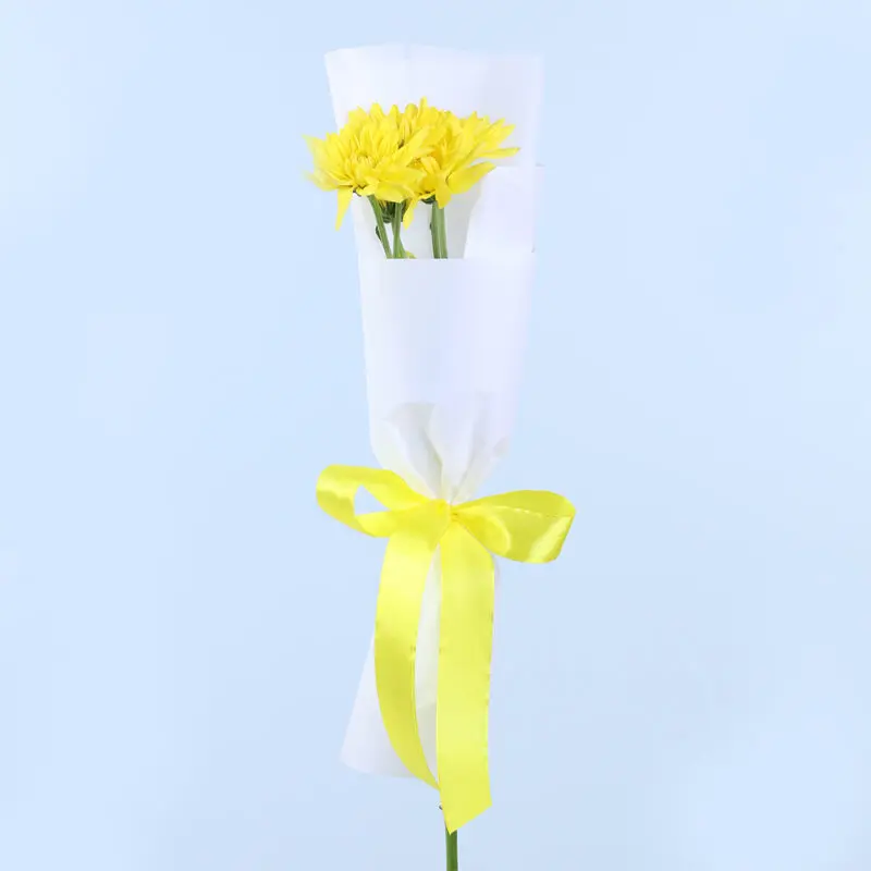 single-yellow-chrysanthemum-bouquet_02 single yellow chrysanthemum bouquet 02