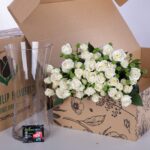 Spray Roses Snowflake with vase (2)