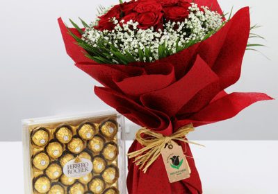 bouquet of red roses with chocolate