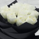 bouquet_of_dozen_white_rose.png