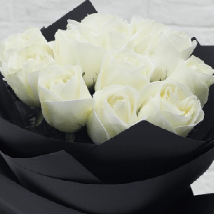 bouquet of dozen white rose