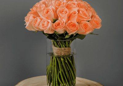 bunch of peach roses