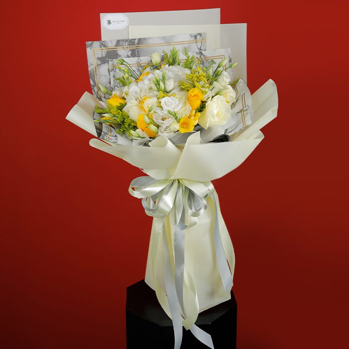 dazzling mix of white and yellow flowers 3 1
