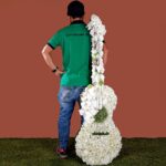 guitar_1_by_blacktulipflowers.com