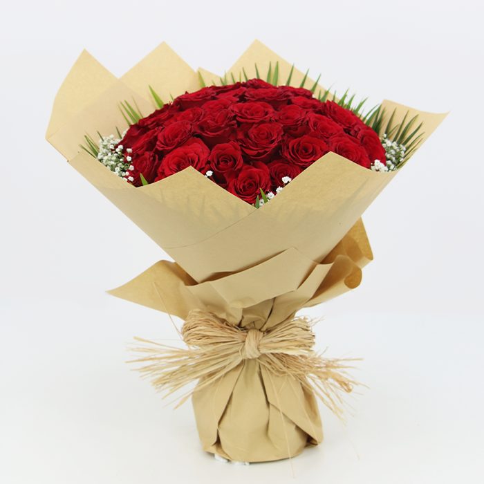 Hand Bouquet Greatful Red Roses Buy Flowers