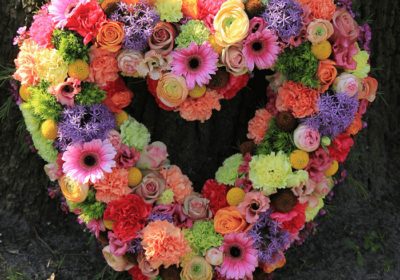 heart shape mix flowers
