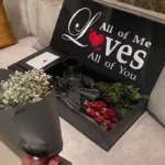 impressive_customised_flower_gift_box_-_red_spray_roses.jpg
