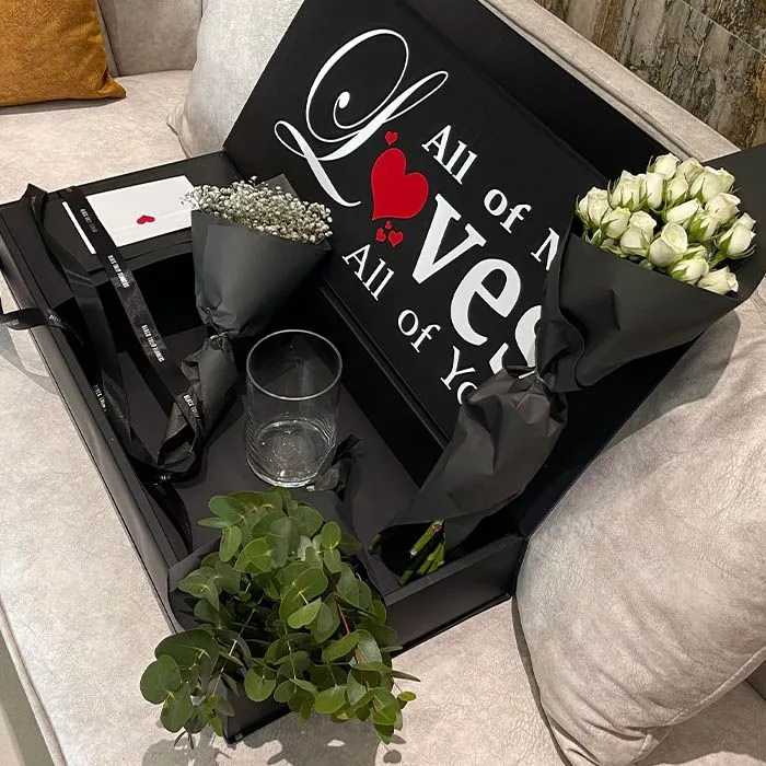 impressive customised flower gift box white spray roses 3 1 jpg