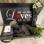 impressive_customised_flower_gift_box_-_white_spray_roses_5.jpg