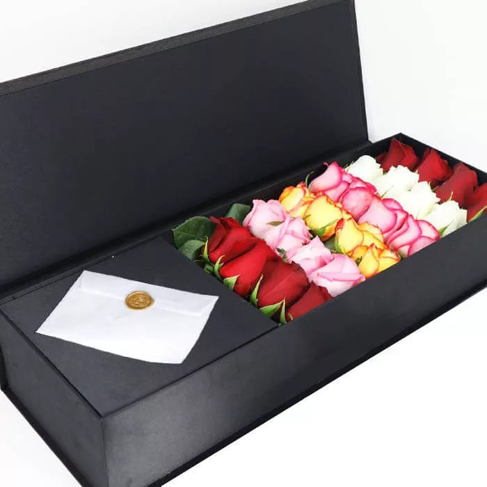mix roses in black box jpg